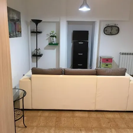 Casa Di Lella Ai Musei Vaticani *